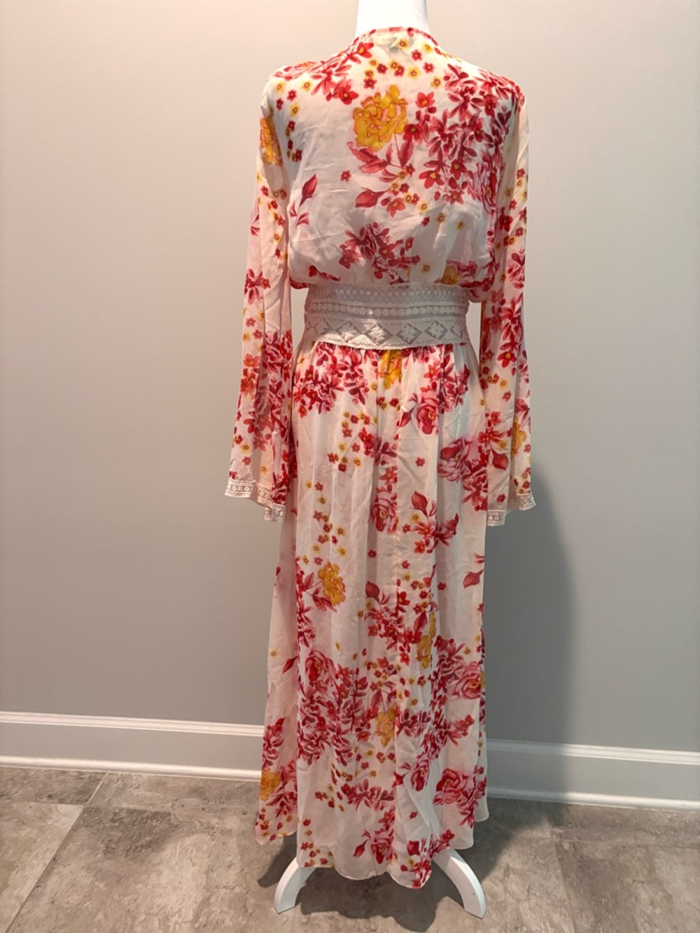 Lulus Sunshine Dancer Cream Floral Chiffon Lace Duster Maxi Cover Up Women’s M - Picture 3 of 15